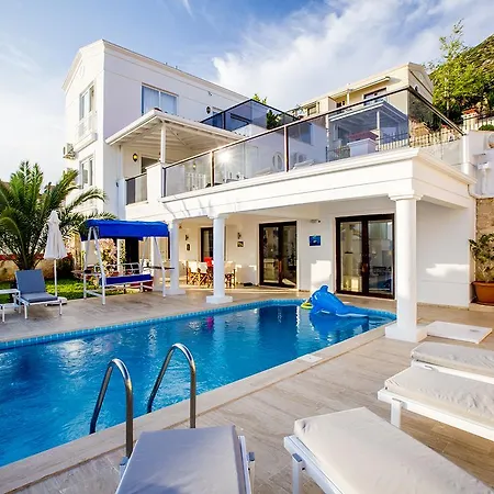 Venus * Kalkan